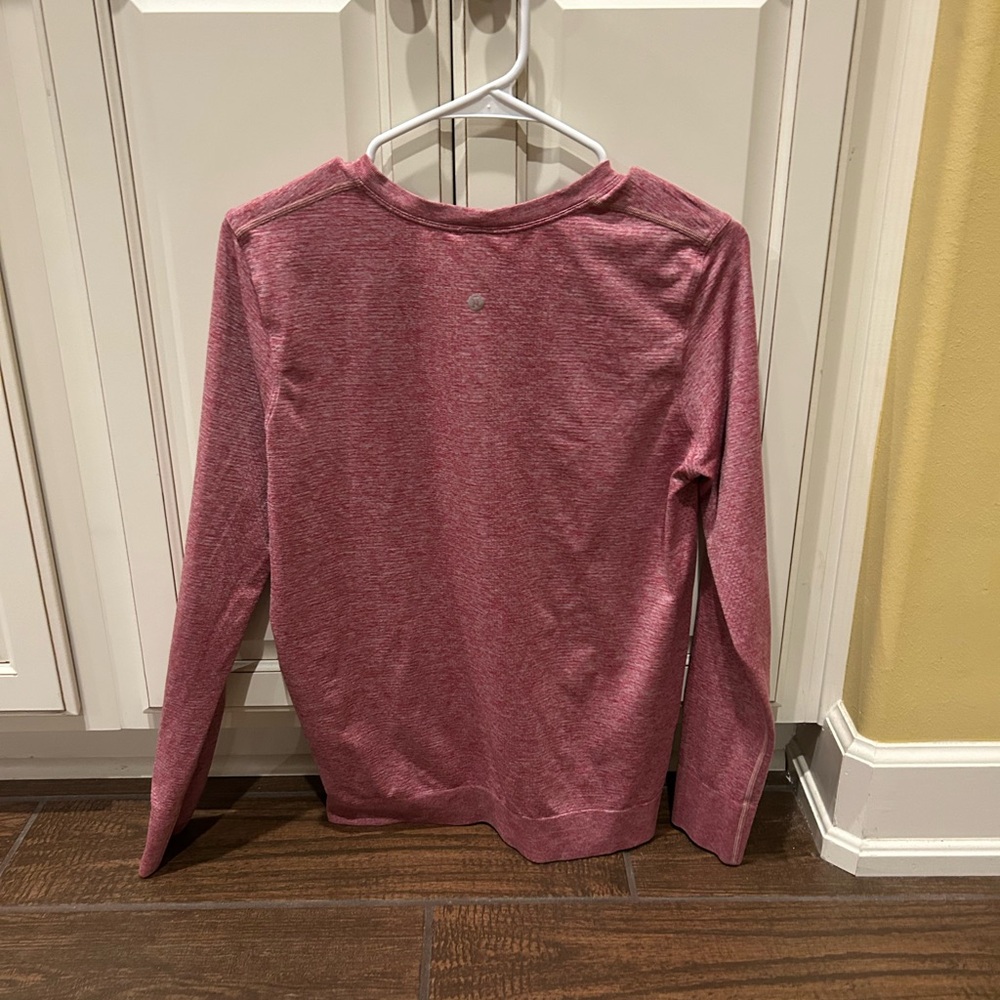 lululemon athletica long sleeve crew in mauve pink